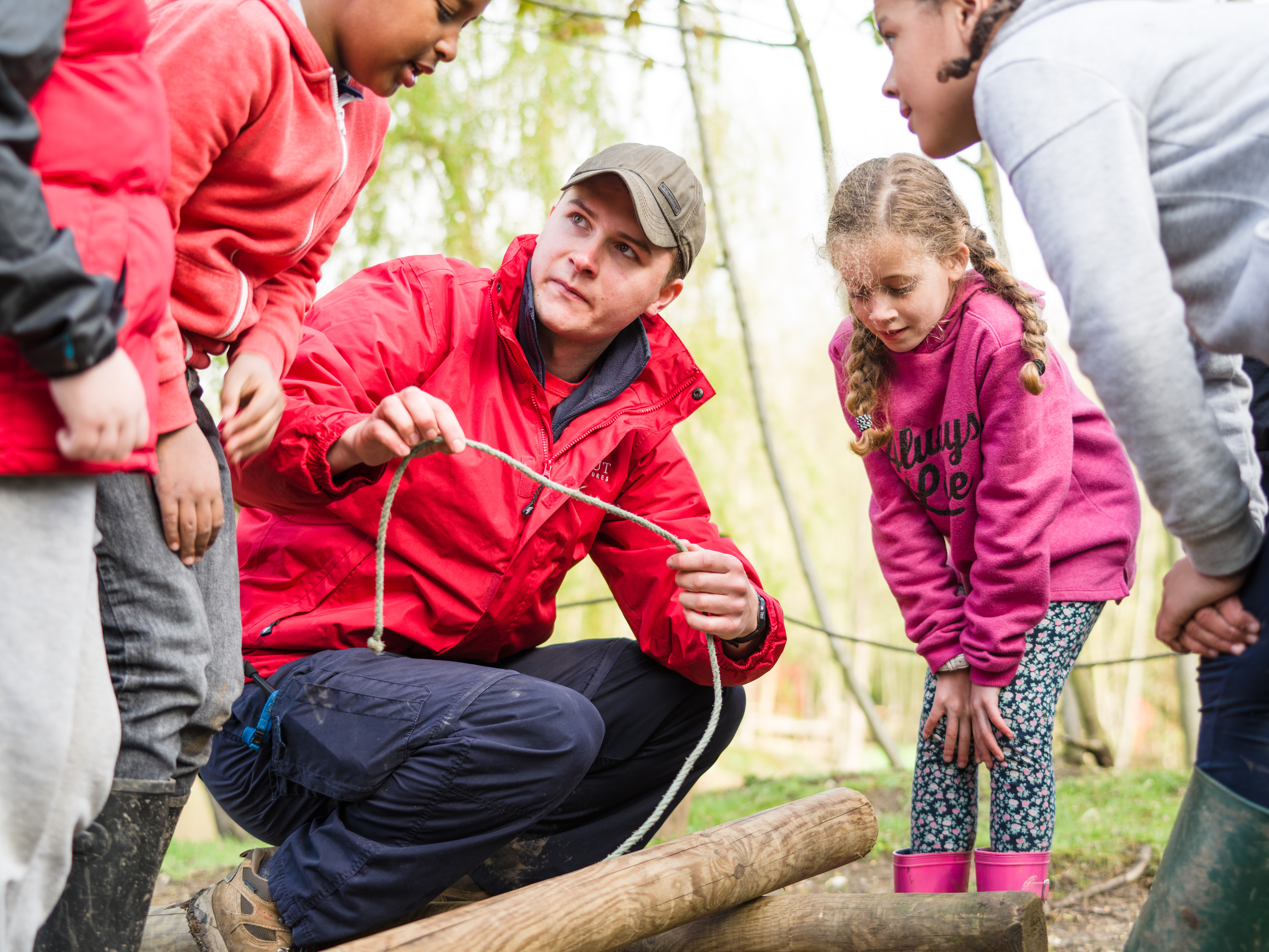 Leader teaching rope skills
